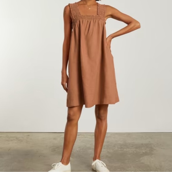 Everlane Mini Dress in Brown and Tan - Picture 2 of 11